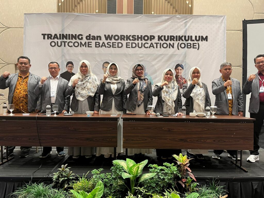 Responsif Terhadap Perubahan Kurikulum 2024, Kaprodi PAI IIQ Jakarta Mengikuti Workshop Kurikulum Berbasis OBE