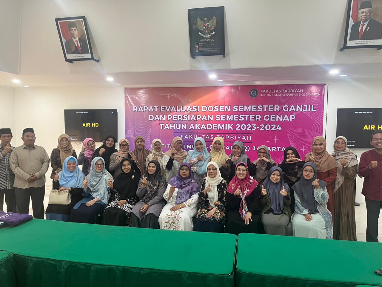 FAKULTAS TARBIYAH MELAKSANAKAN RAPAT EVALUASI DOSEN SEMESTER GANJIL DAN PERSIAPAN MENGAJAR SEMESTER GENAP TAHUN AKADEMIK 2023/2024