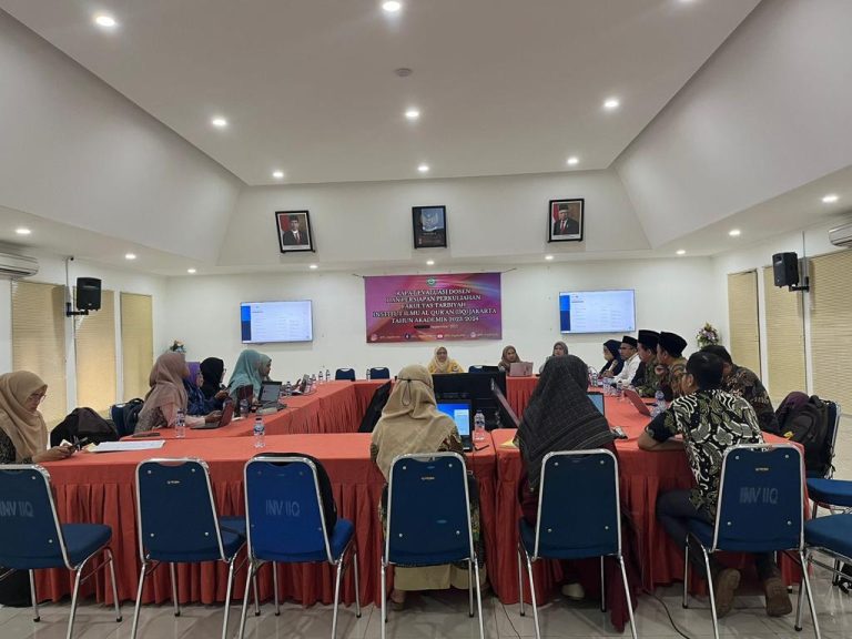 Fakultas Tarbiyah Melaksanakan Rapat Evaluasi Dosen dan Persiapan Mengajar Semester Genap Tahun Akademik 2023/2024