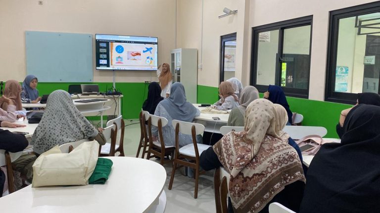 Tingkatkan Mutu dan Kompetensi Calon Guru, Fakultas Tarbiyah Desain Ruang Laboratorium Micro Teaching Berbasis Smart Class