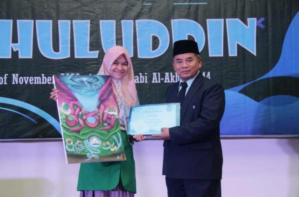 Mahasiswa Prodi PAI Fakultas Tarbiyah IIQ Jakarta Raih Prestasi Nasional di Bidang Kaligrafi