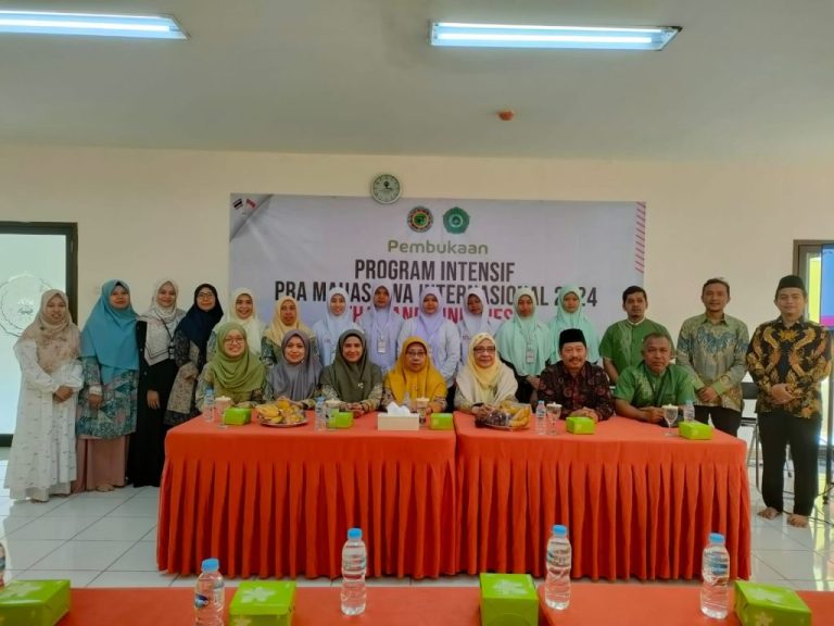 Siswa Thailand Ikuti Program Intensif di IIQ Jakarta, Belajar Al-Quran