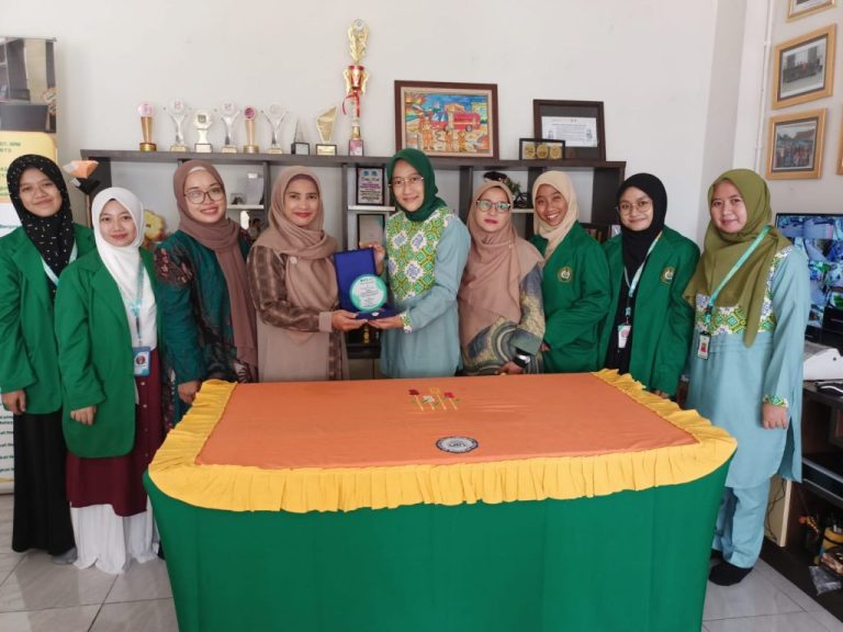 Penandatanganan MoU dan MoA antara Program Studi PIAUD Fakultas Tarbiyah IIQ Jakarta dengan TK Islam Pembangunan Tangerang Selatan