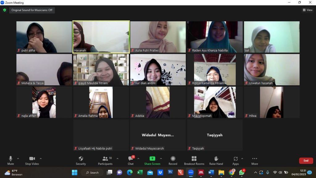 Dosen Tamu Amita Dianda Sampaikan Materi Psikologi Pendidikan di Hadapan Para Mahasiswa PIAUD