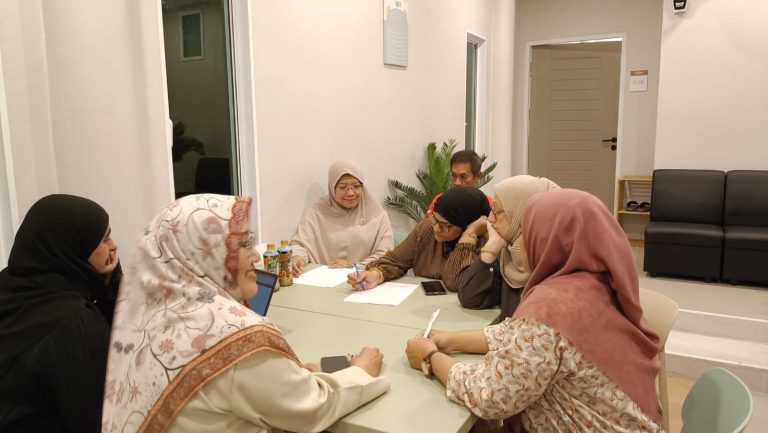 Dekan Fakultas Tarbiyah IIQ Gelar Focus Group Discussion Bersama Azhar Academy Girl School London, UK