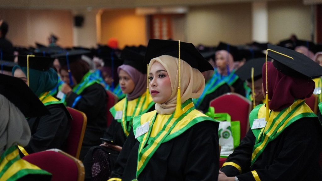 IIQ Jakarta Wisuda Generasi Cerdas dan Peduli Lingkungan dengan Inspirasi Al-Qur’an dan Peran Perempuan