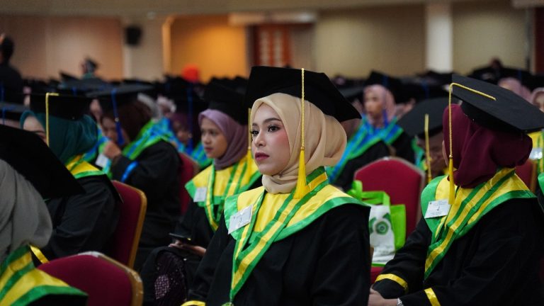 IIQ Jakarta Wisuda Generasi Cerdas dan Peduli Lingkungan dengan Inspirasi Al-Qur’an dan Peran Perempuan