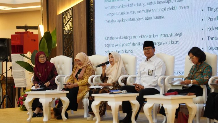 Dosen Fakultas Tarbiyah IIQ Jakarta Dr. Siti Rahmah Jadi Narasumber Talkshow Aksi Keluarga Indonesia di Kemenko PMK