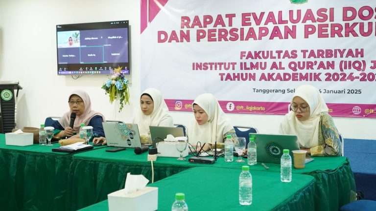 Rapat Evaluasi Dosen Fakultas Tarbiyah dan Persiapan Mengajar Semester Genap Tahun Akademik 2024/2025